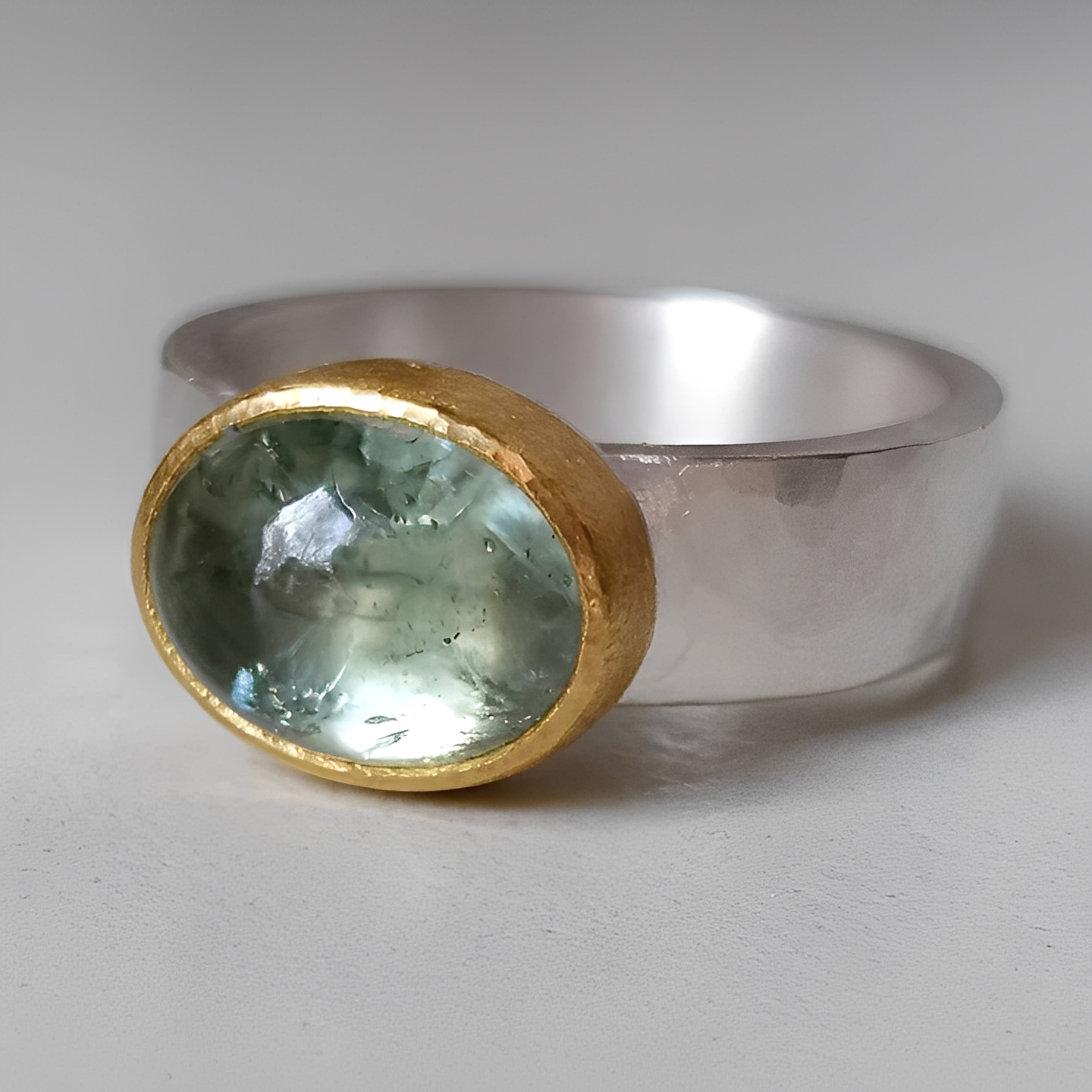 Amira – Vintage Grüner Ring Handgemacht