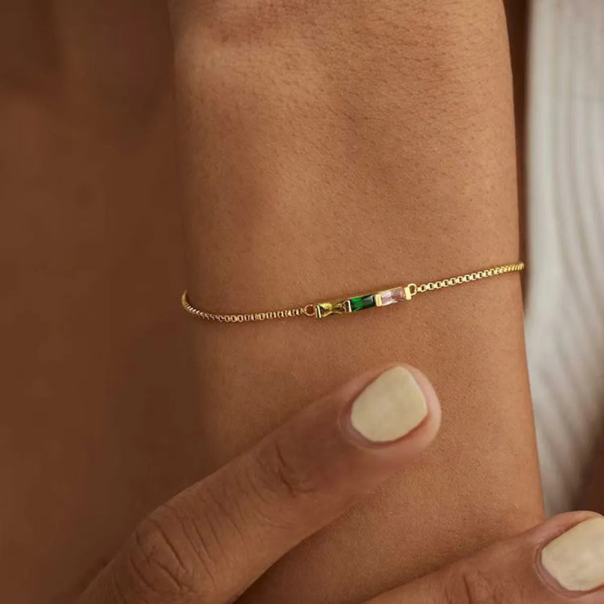 Clio – Armband Zarte Baguette Geburtsstein