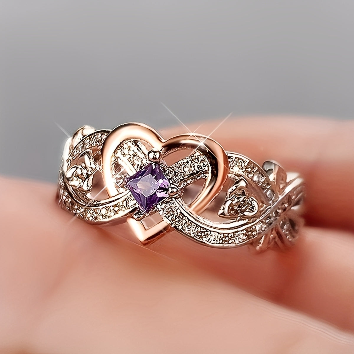 Monica – Ring Herz Violett Glanz Gold & Silber