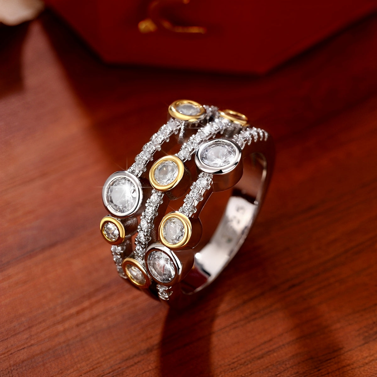 Soraya – Vintage Zweifarbiger Ring in Glänzendem Gold und Silber
