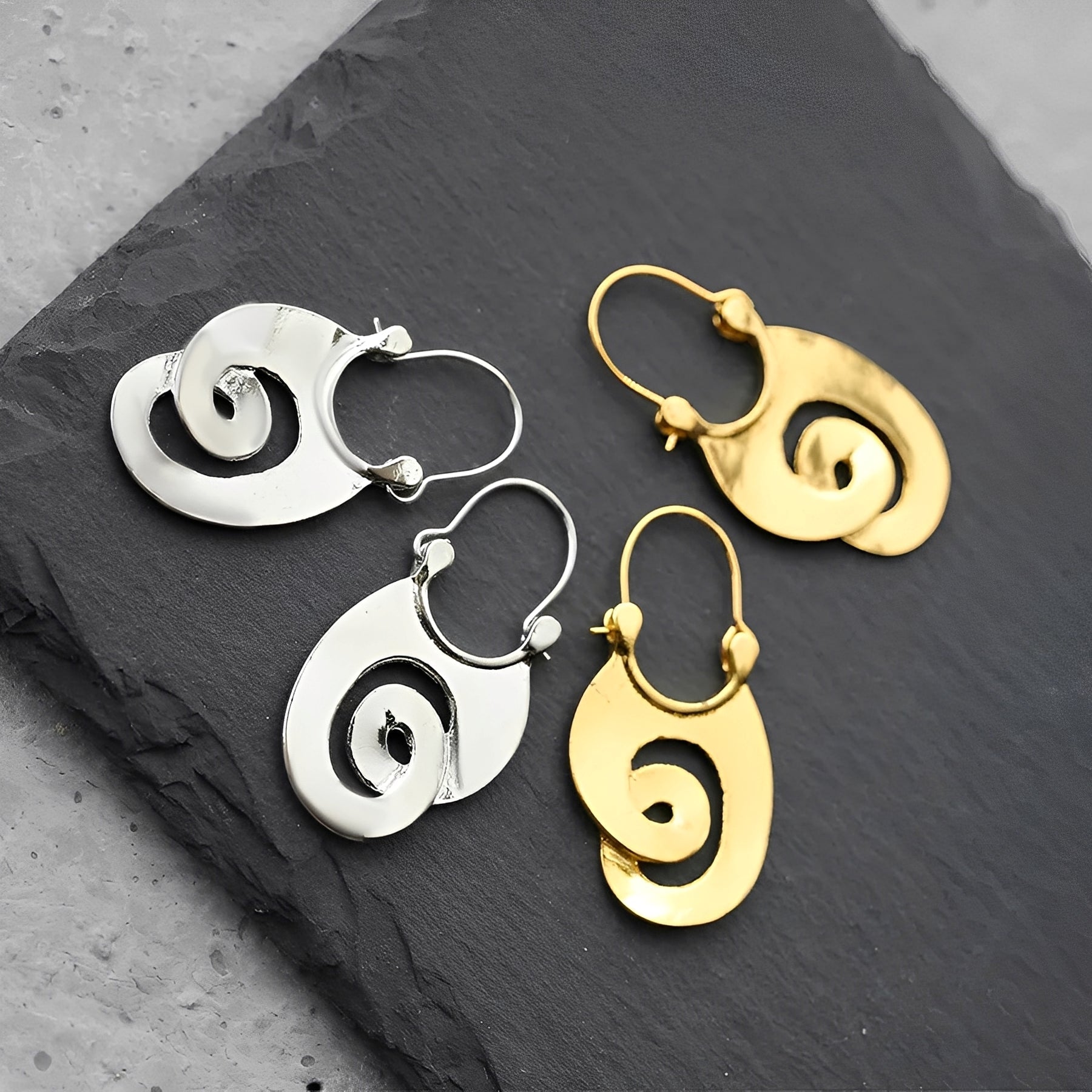 Selene – Vintage-Ohrringe mit Spiraldesign
