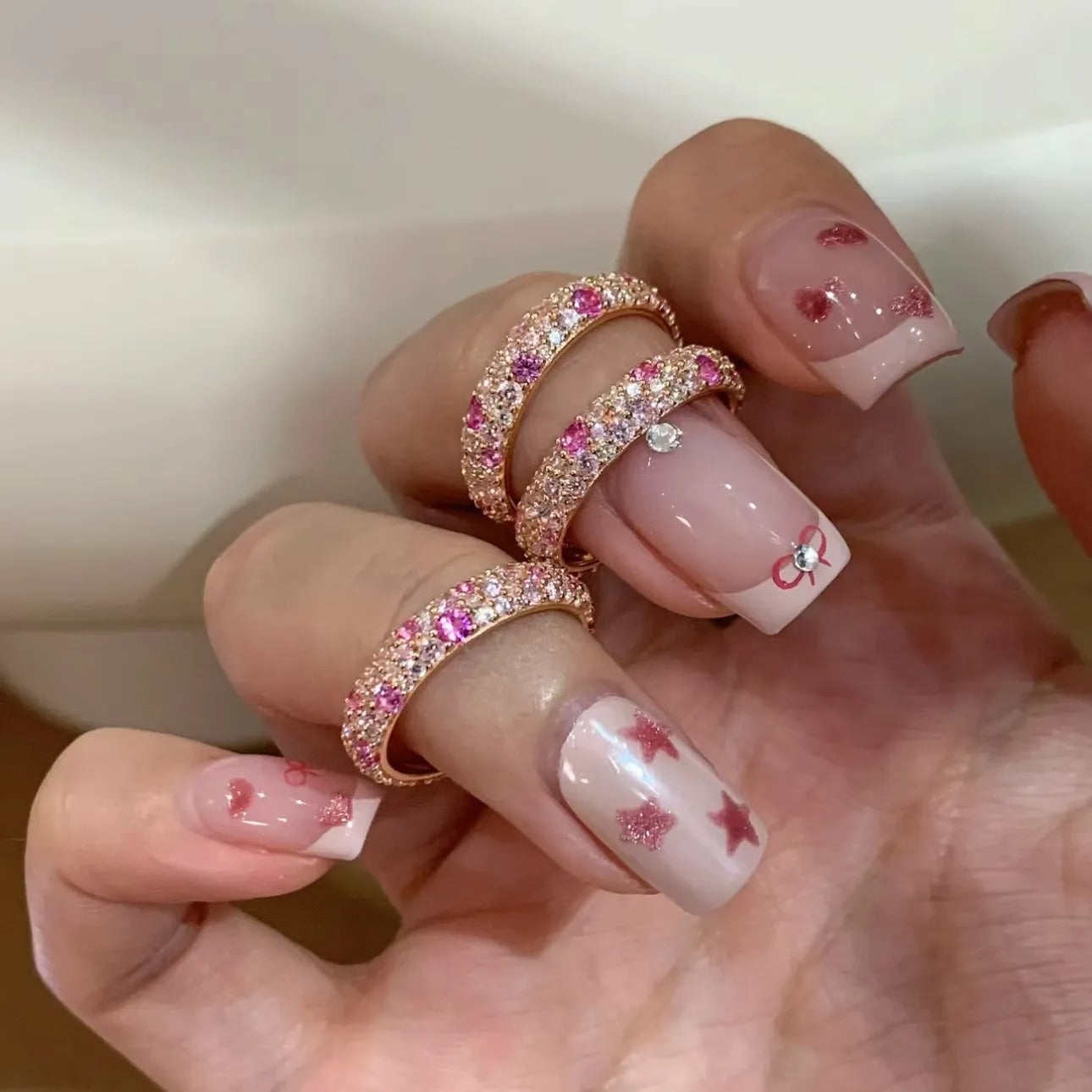 Zen – Gestapelter Ring mit Diamanten-Pavé