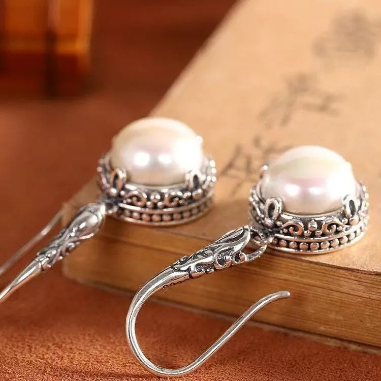 Rosalie – Silberne Ohrringe und Perlen