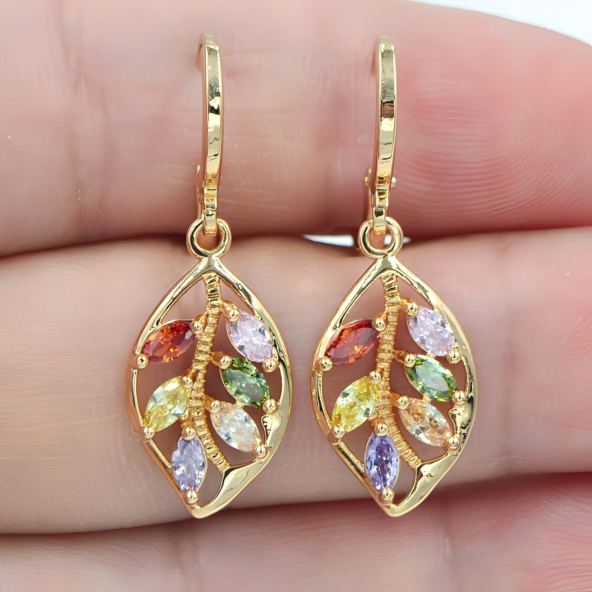 Kiarra – Vintage Ohrringe Gold & Zirkon