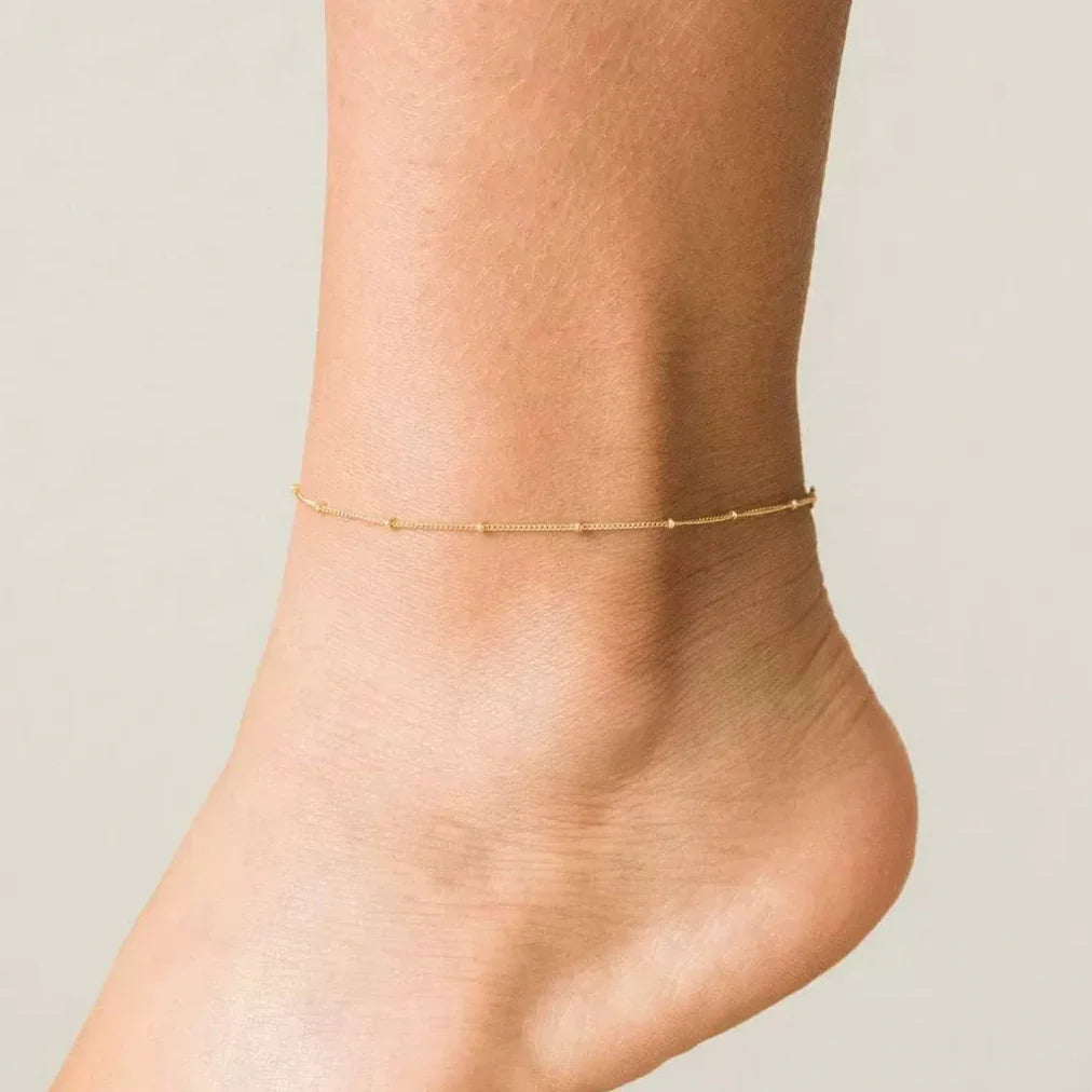 Wren – Elegante Goldkette Knöchelkette