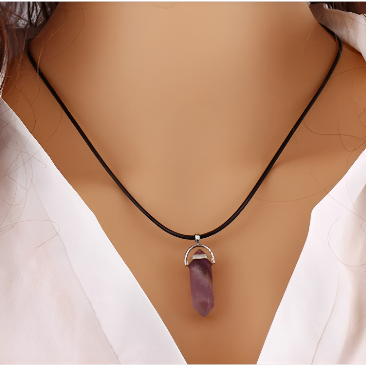 Mireille – Eleganter Choker in Feueropal