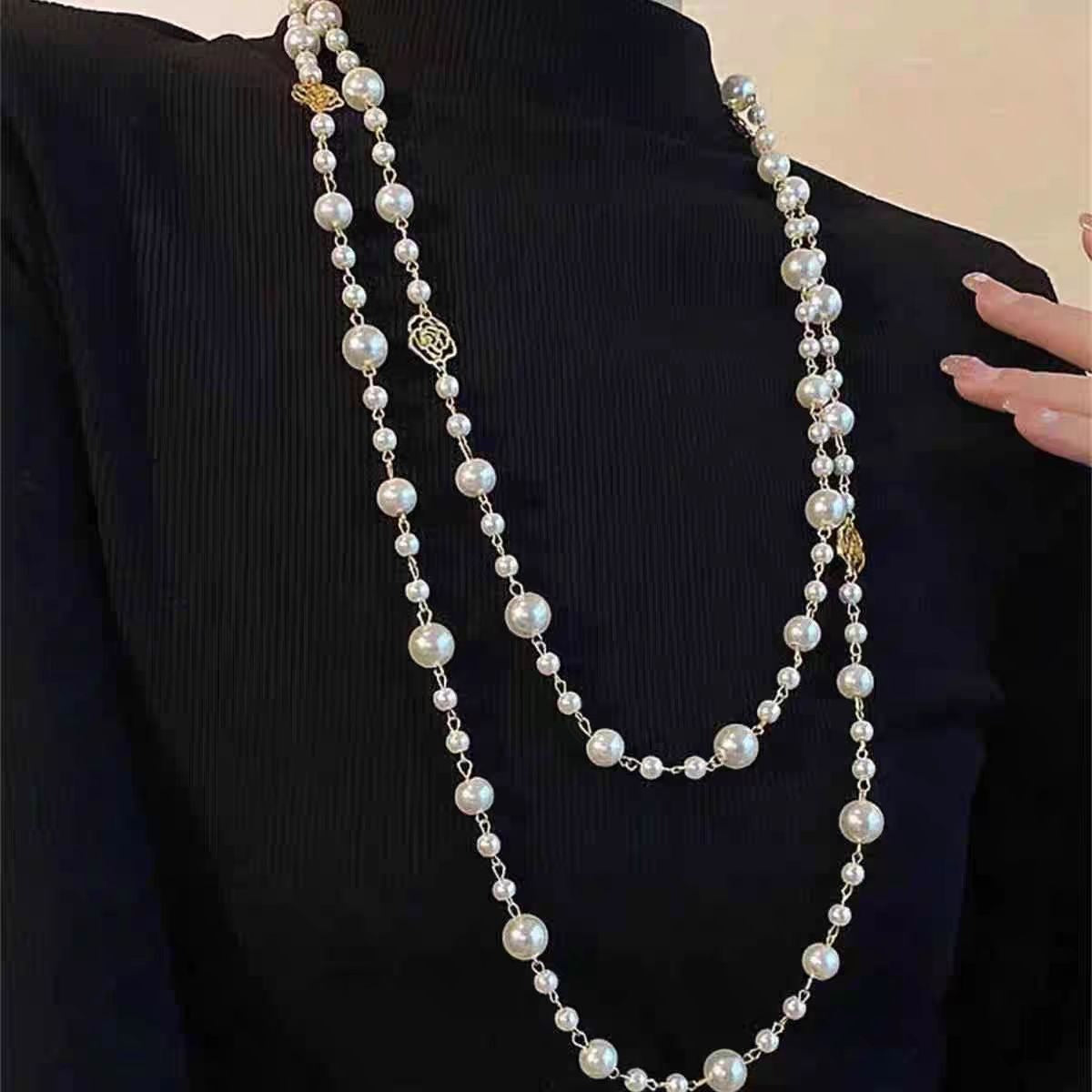 Collen – Elegante Halskette aus Gold mit Perle