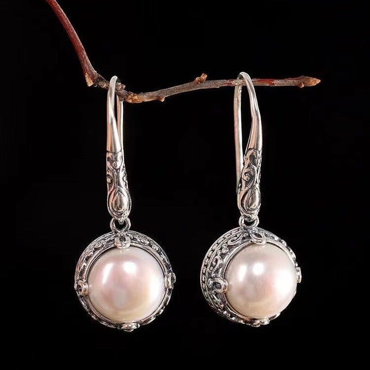 Rosalie – Silberne Ohrringe und Perlen