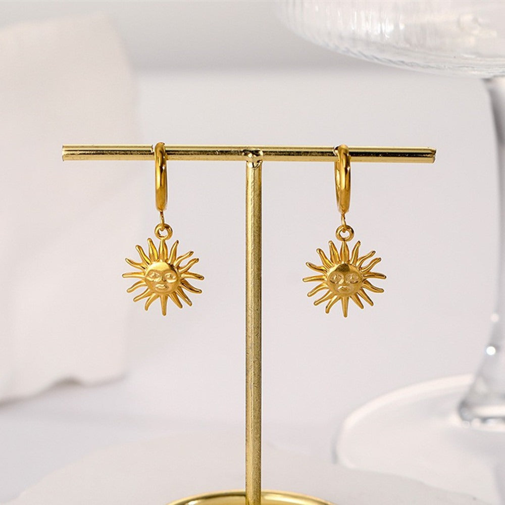 Margaux – Elegante Kreolen aus Titanstahl