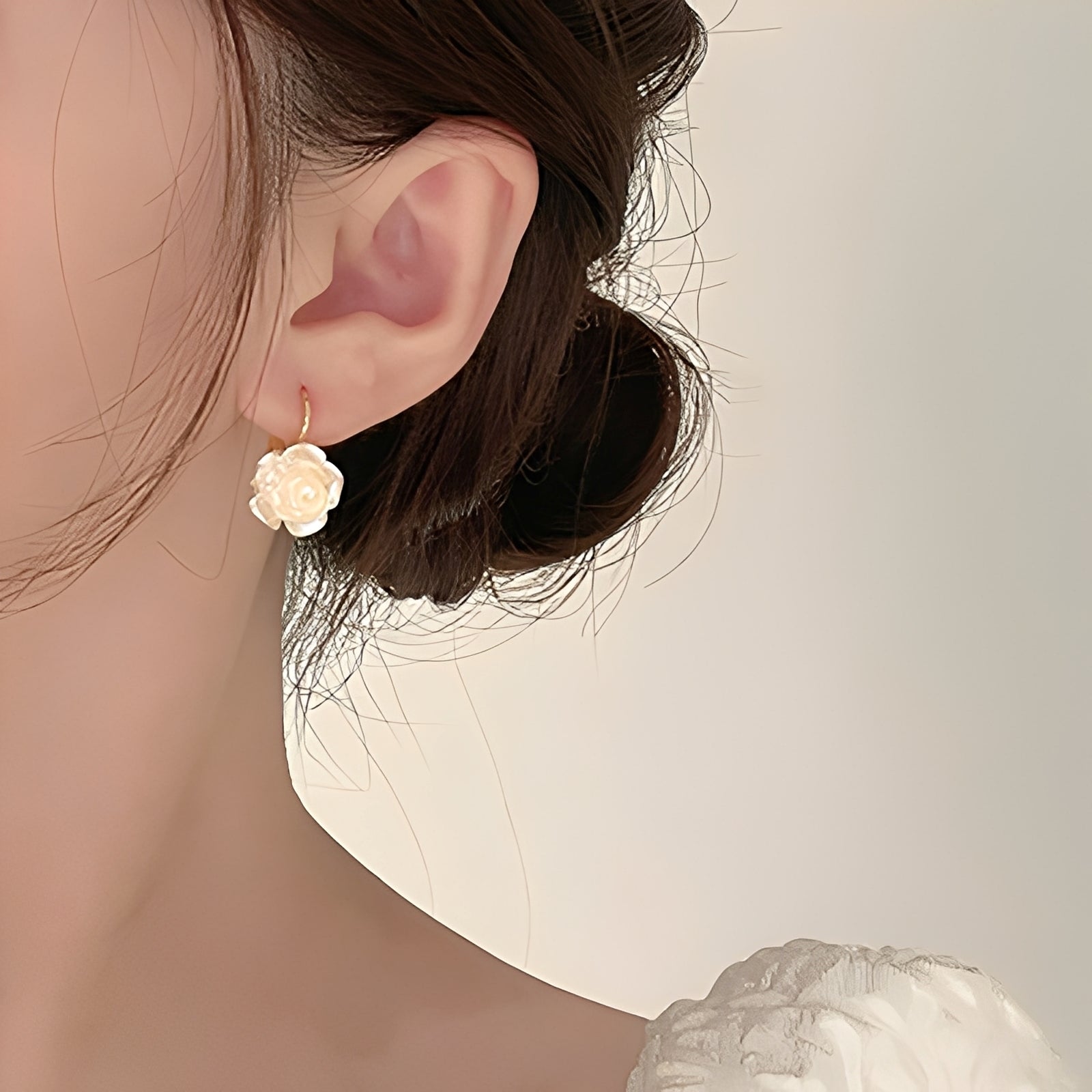 Kylie – Elegante Rosen-Ohrringe