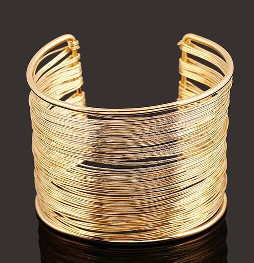 Mira – Elegantes Armband in Altgold
