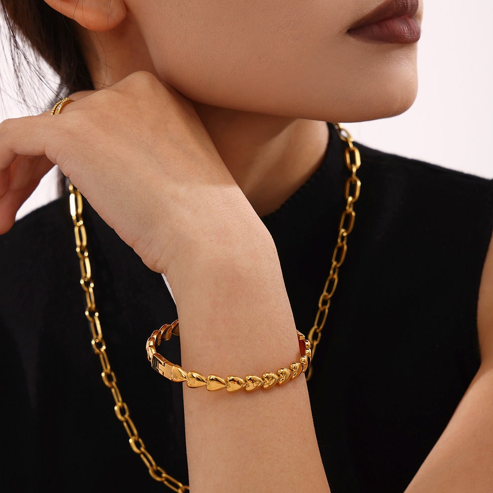 Amoria – Herzarmband vergoldet aus Edelstahl