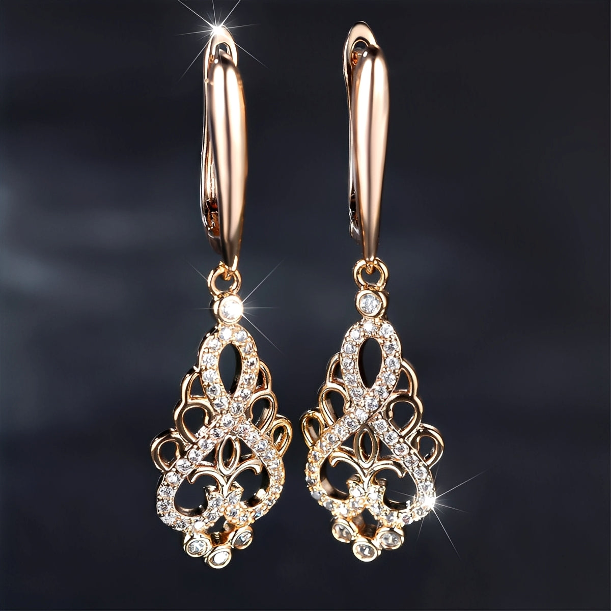 Belen – Elegante Elfen Goldohrringe
