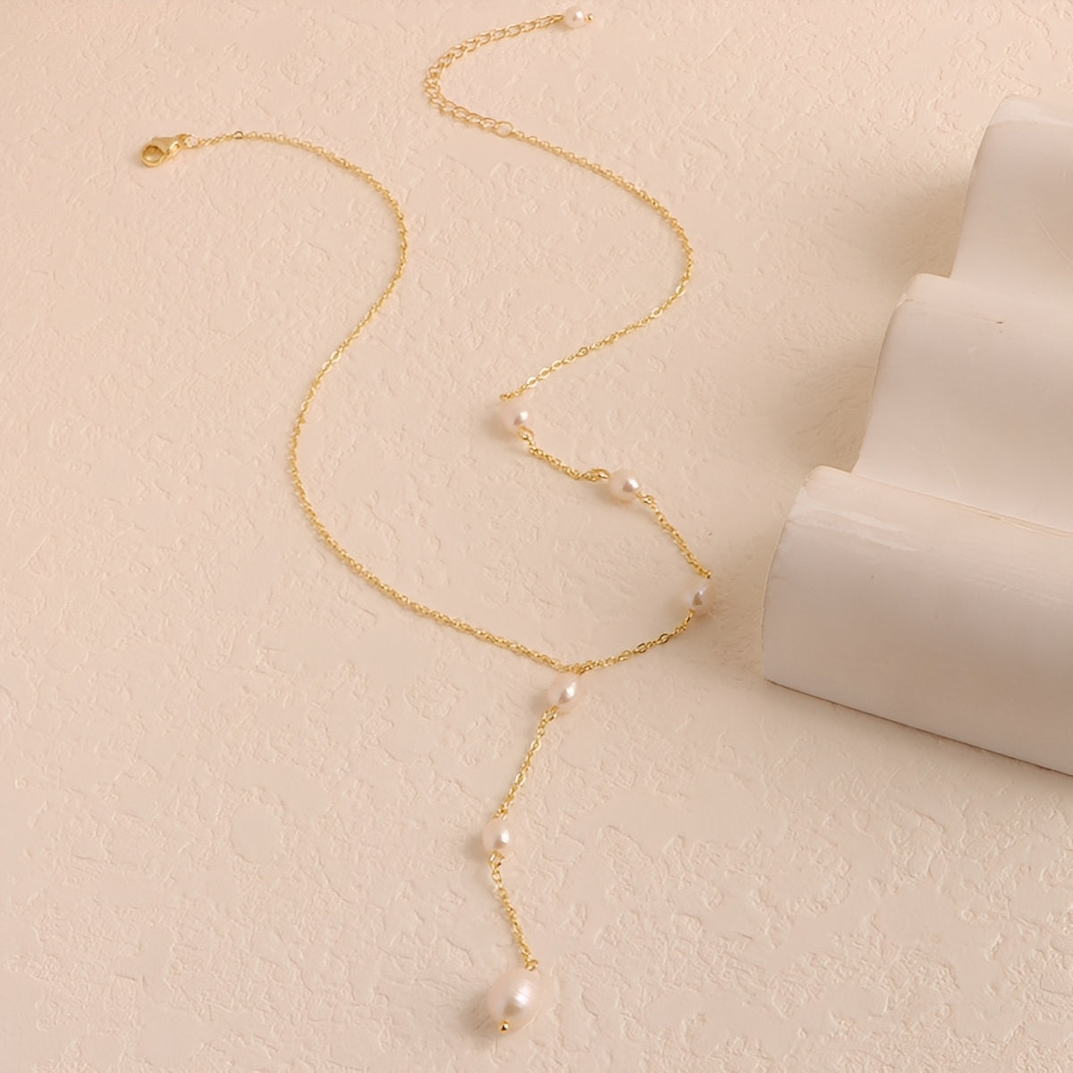 Zeinab – Vintage-Halskette mit Perlenanhänger