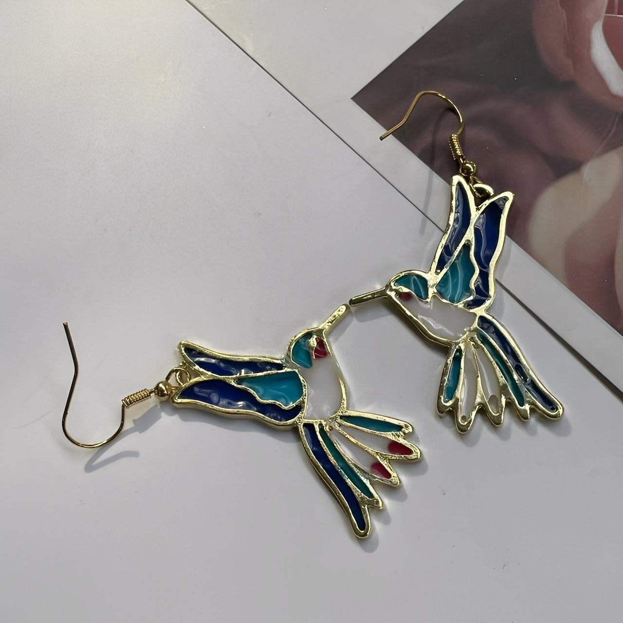 Amandine – Vintage-Ohrringe Kolibri Blaue Emaille