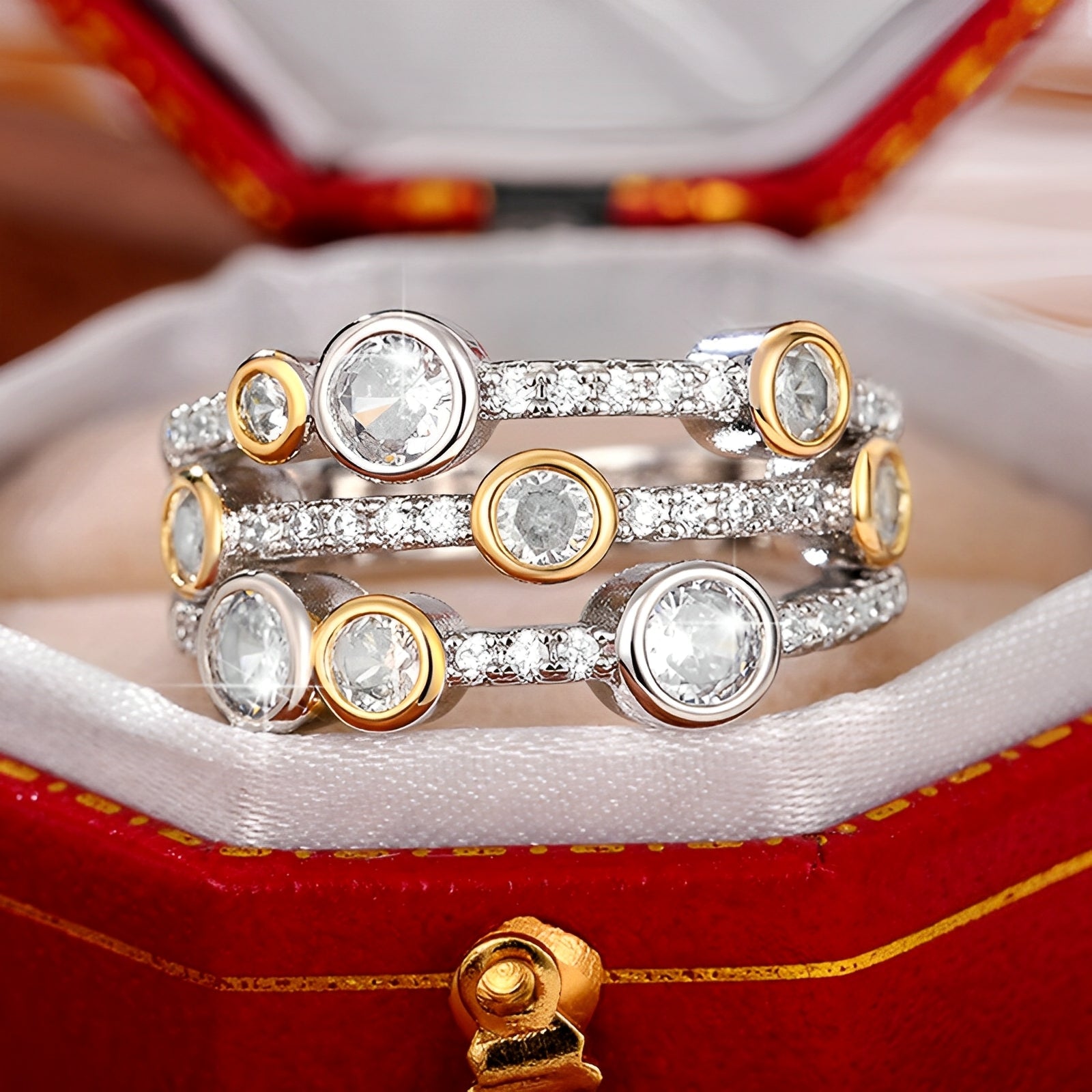 Soraya – Vintage Zweifarbiger Ring in Glänzendem Gold und Silber