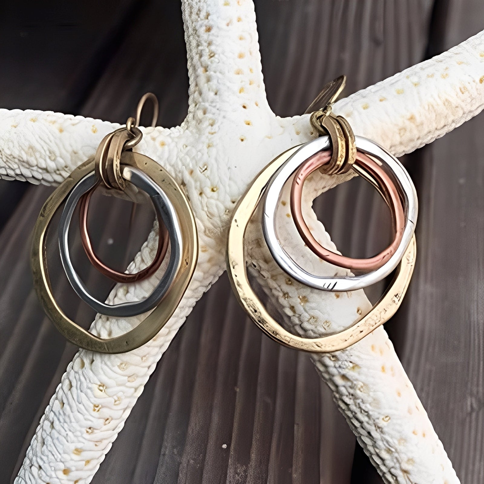 Nadia – Vintage-Ohrringe Gold und Silber
