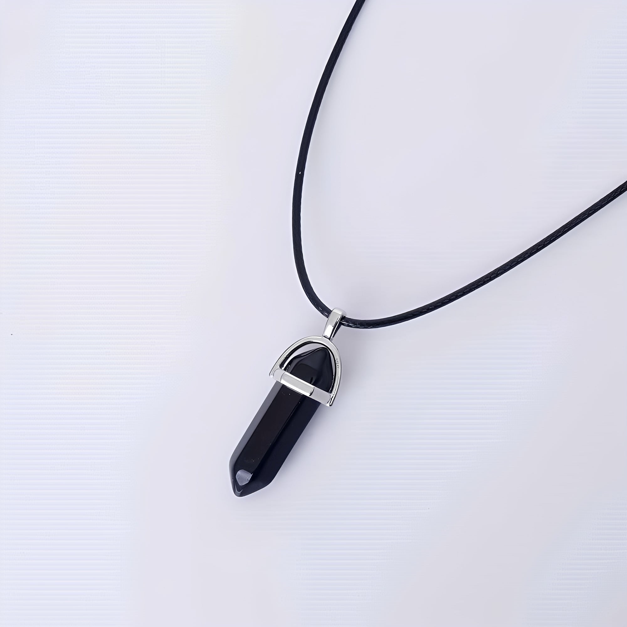 Mireille – Eleganter Choker in Feueropal