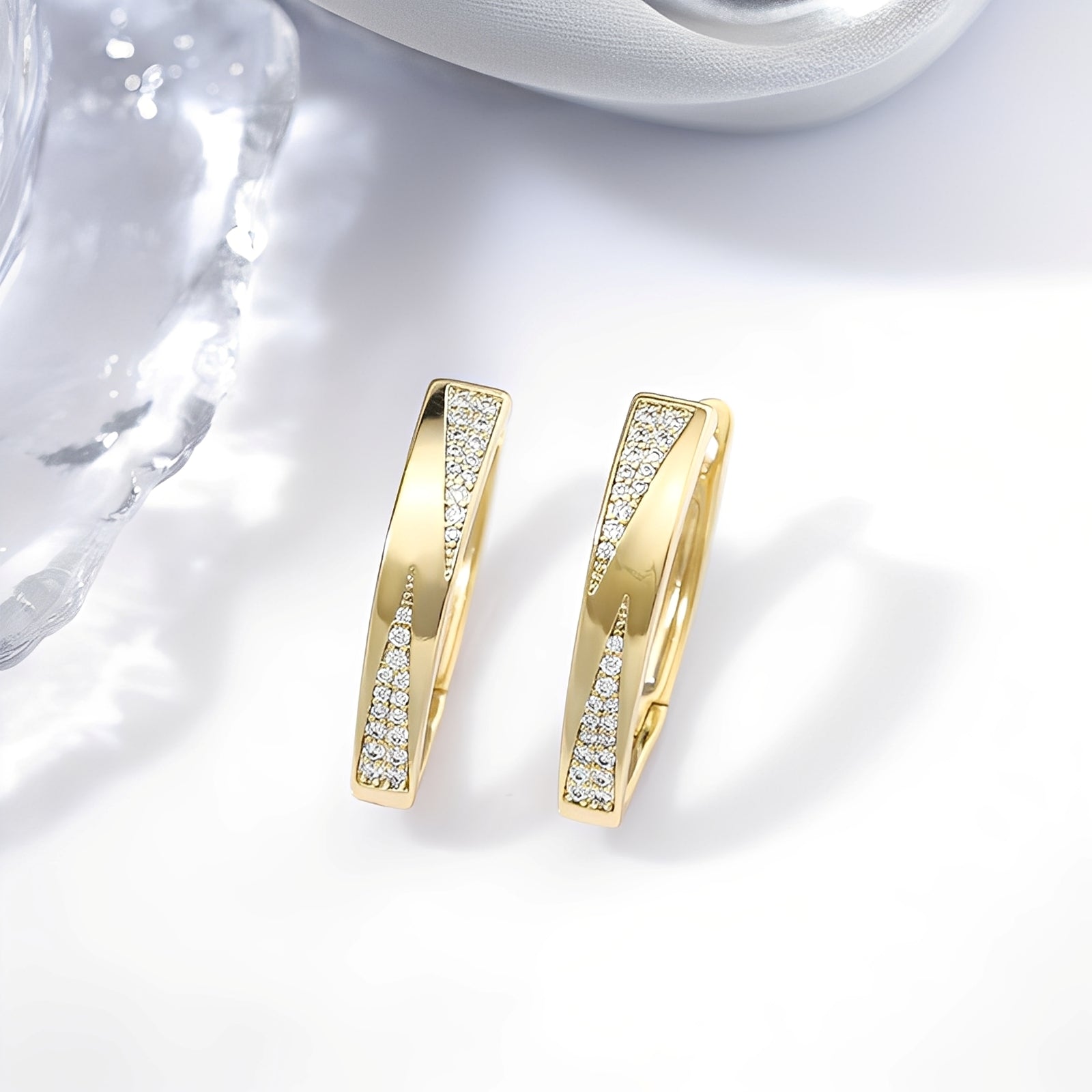 Sophie – Ohrringe aus Gold und Edelsteinen