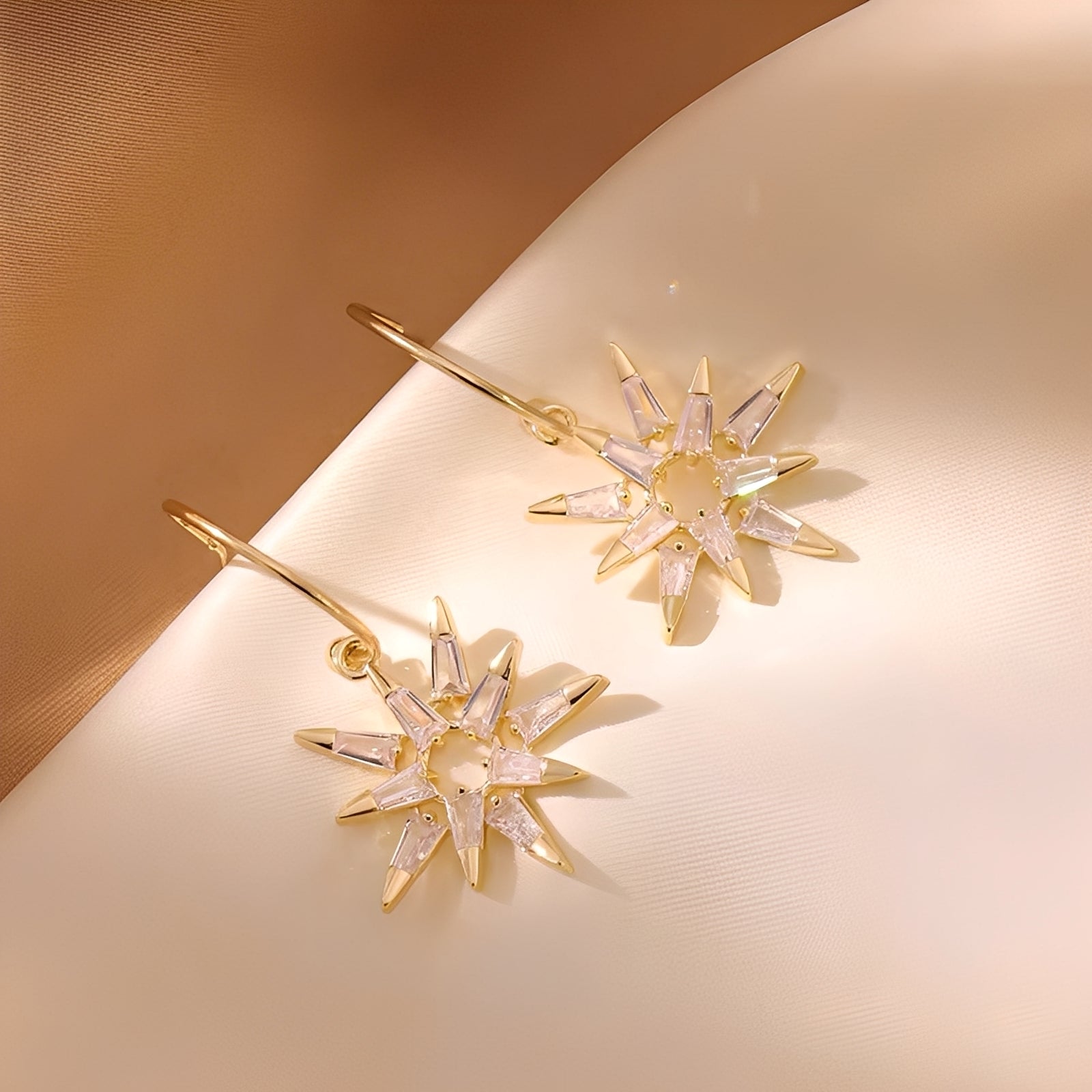 Xienna – Goldene Glitzernde Stern Ohrringe