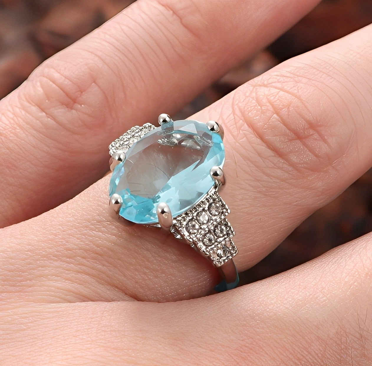 Analisse – Ovaler Kristall Blauer Ring