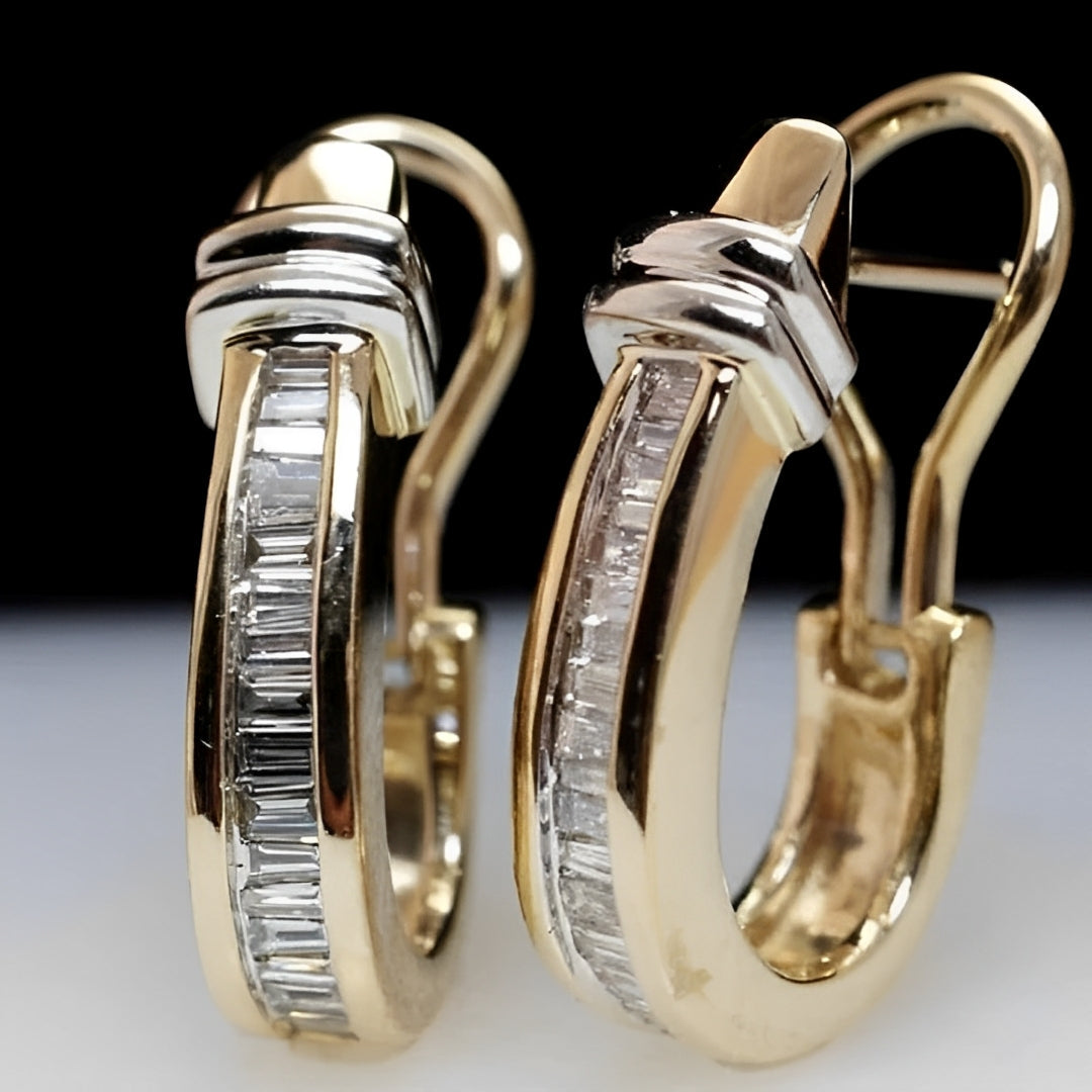 Karina – Goldene Vintage-Ohrringe mit Eingefassten Kristallen