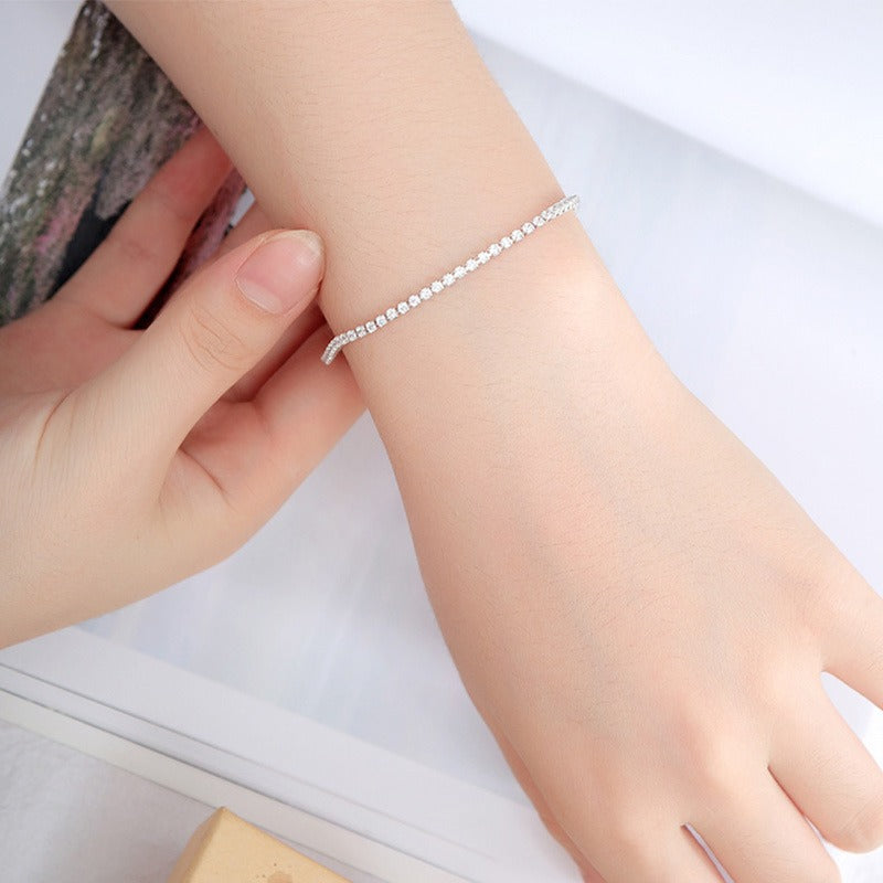 Vivienne – Römisches Goldenes Armband mit Eingefassten Zirkonen