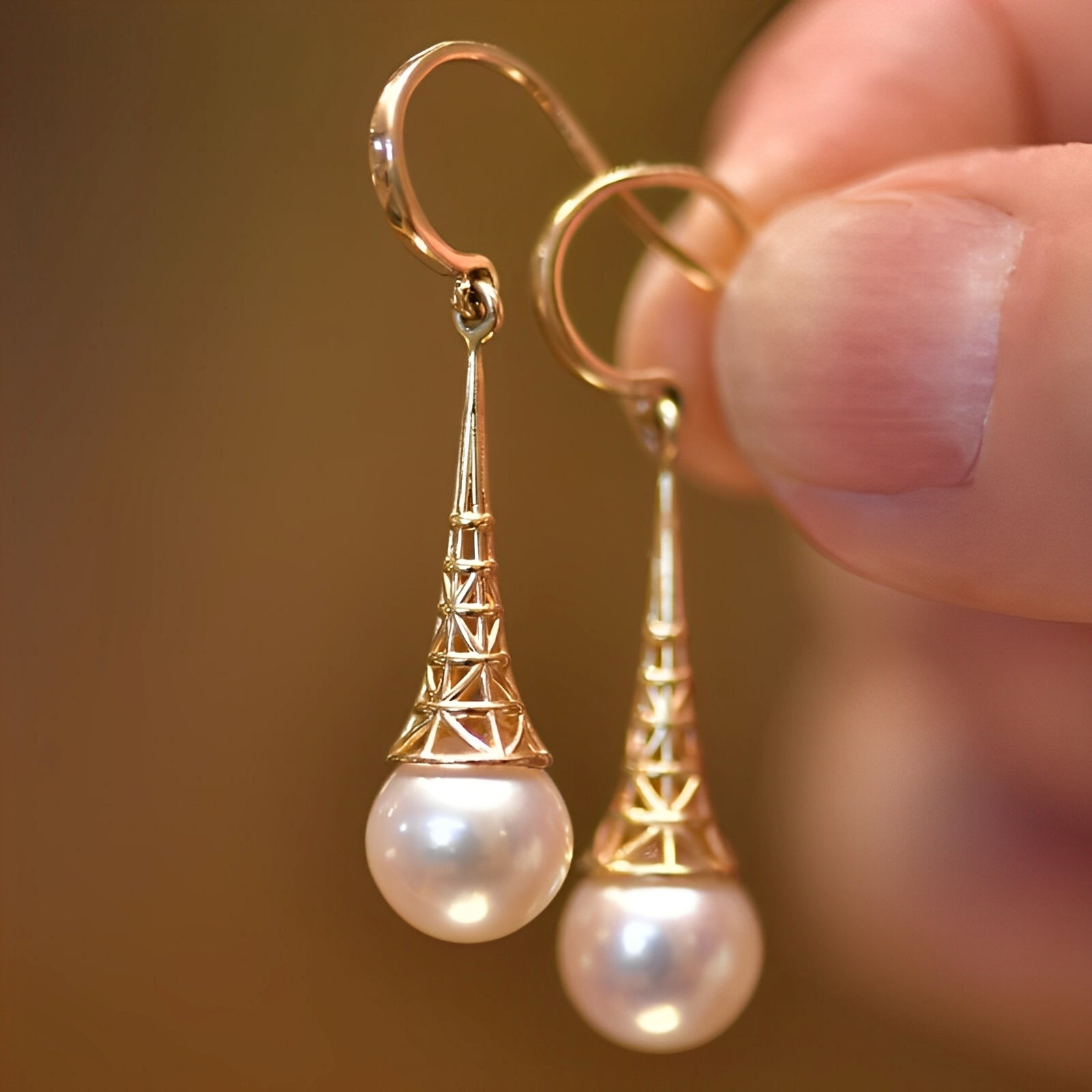 Feliza – Vintage Goldene Ohrringe mit Hängenden Perlen