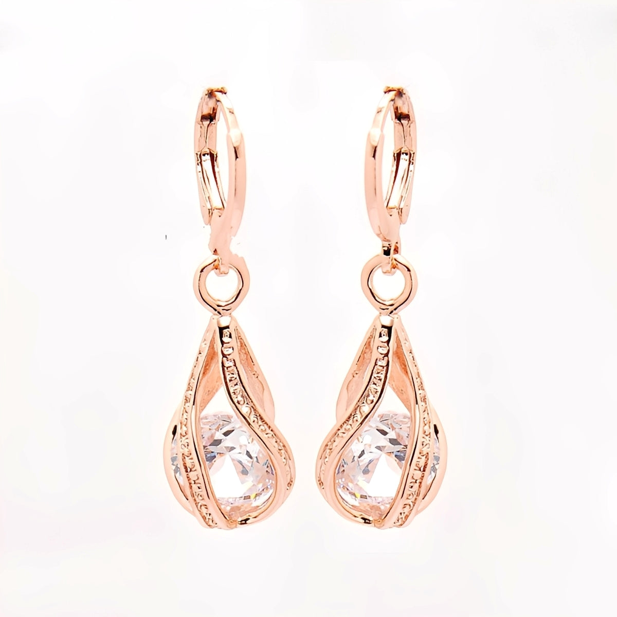 Gwen – Hängende Ohrringe mit Diamanten