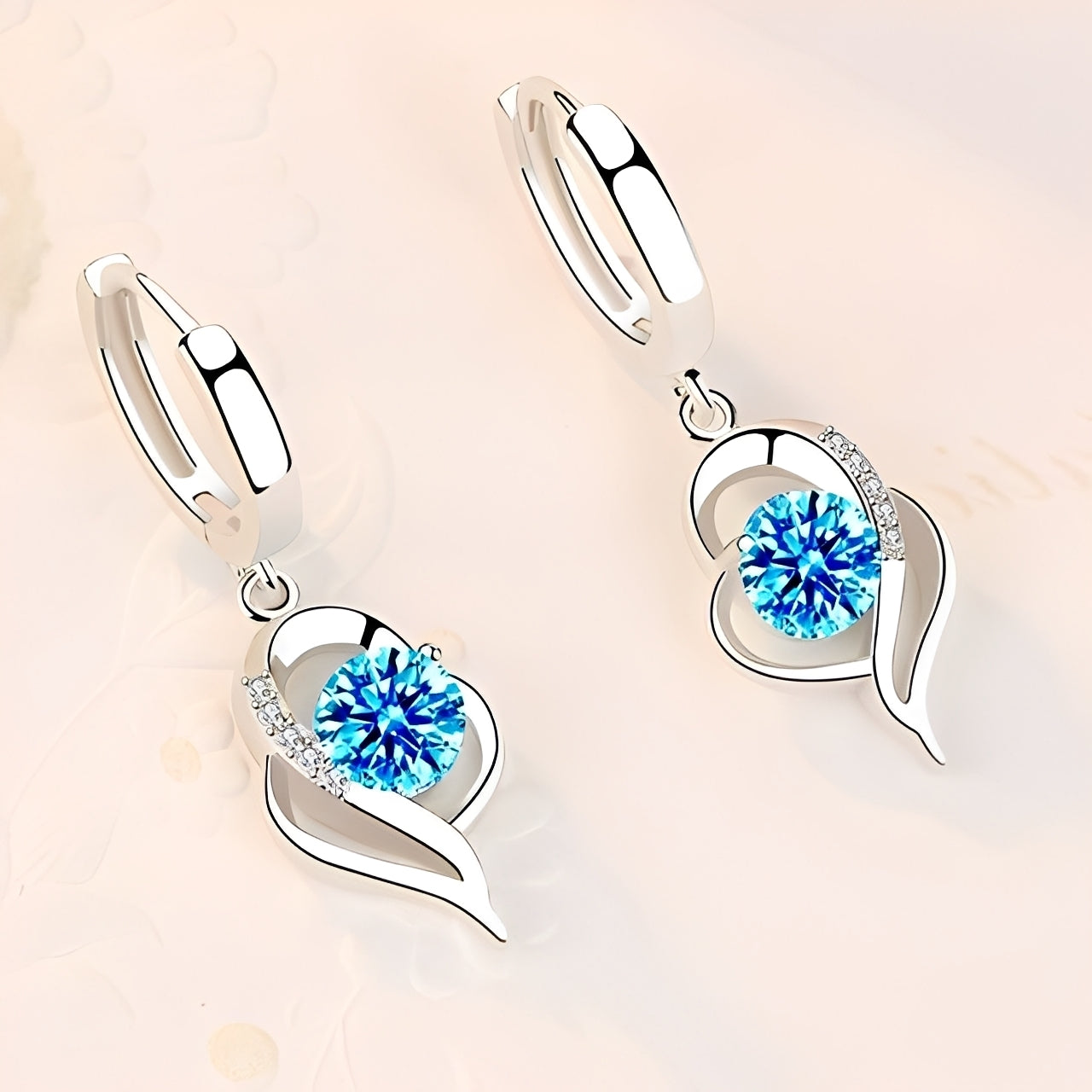 Noelle – Blumenohrringe aus 925 Sterlingsilber und Zirkonia