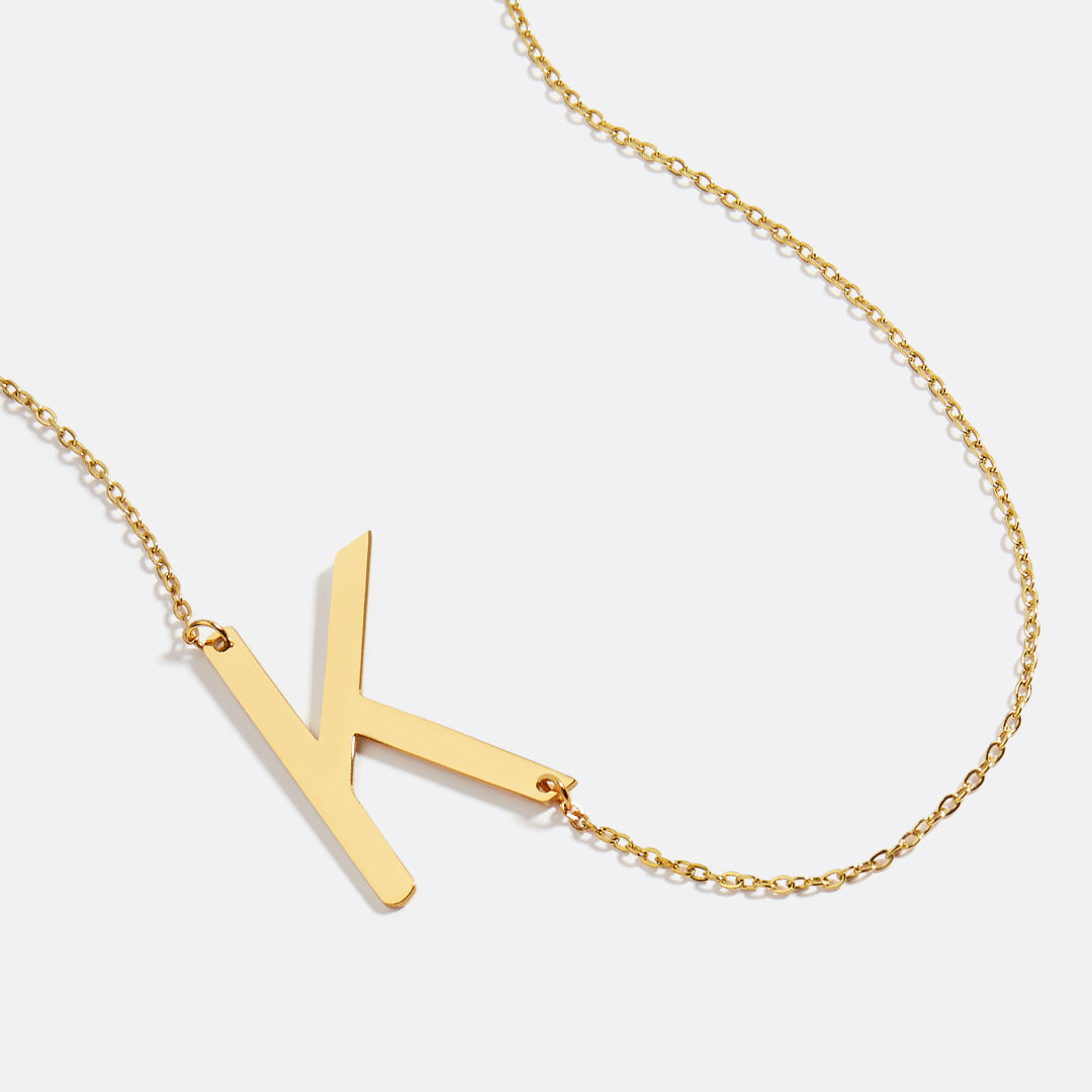 Inez – Halskette Initial Deklarativ